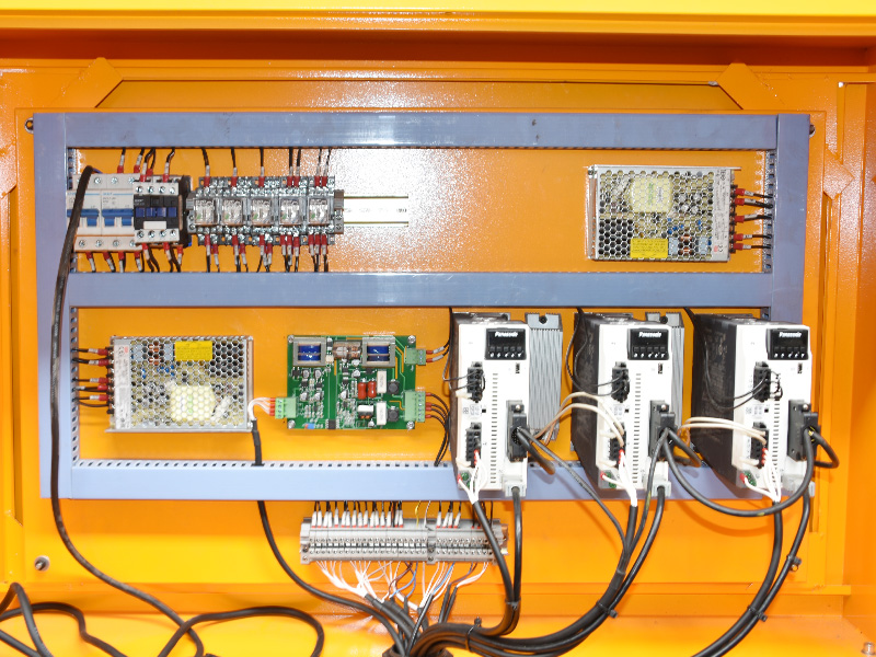 龍門(mén)數(shù)控切割機(jī) 龍門(mén)數(shù)控切割機(jī)