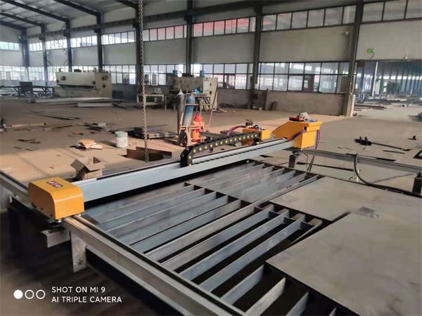 信爾小型數(shù)控等離子龍門切割機5