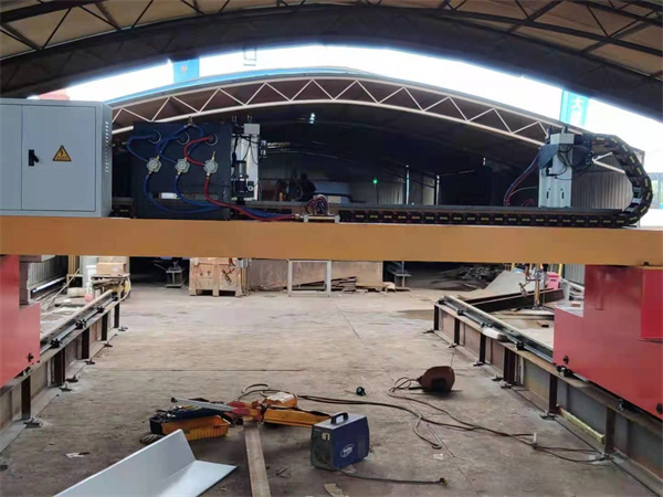 龍門數(shù)控等離子火焰切割機(jī)03