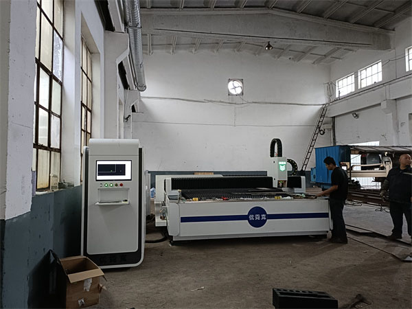 光纖激光切割機(jī) 光纖激光切割機(jī)